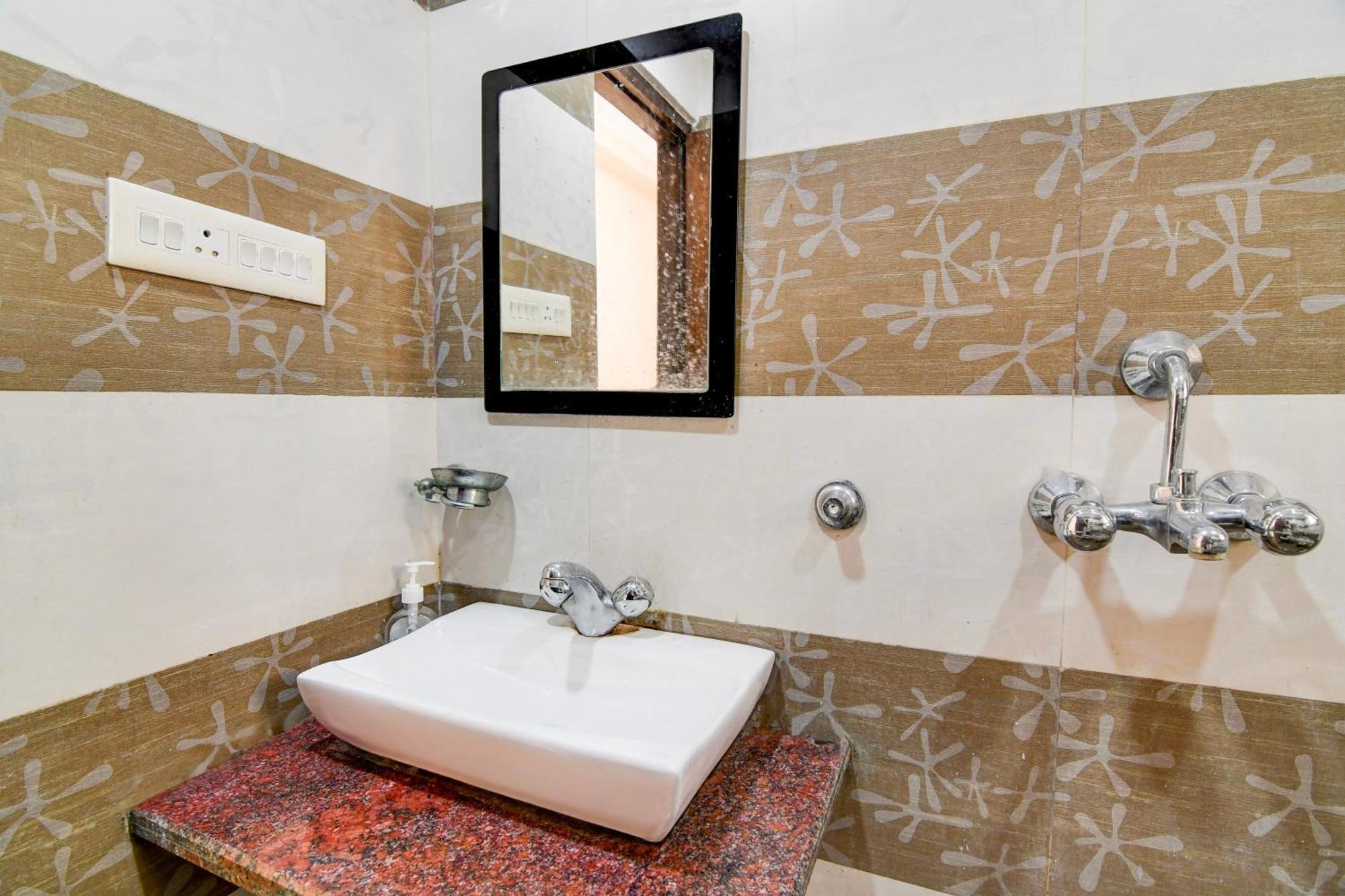 Super Hotel O New Town Near Axis Mall Formerly Spandan Inn Колката Екстер'єр фото
