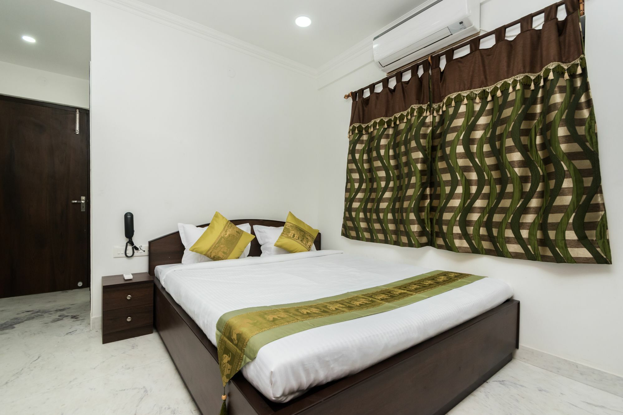 Super Hotel O New Town Near Axis Mall Formerly Spandan Inn Колката Екстер'єр фото