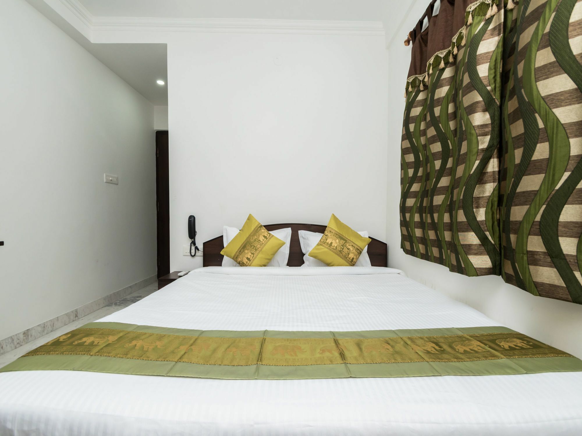 Super Hotel O New Town Near Axis Mall Formerly Spandan Inn Колката Екстер'єр фото